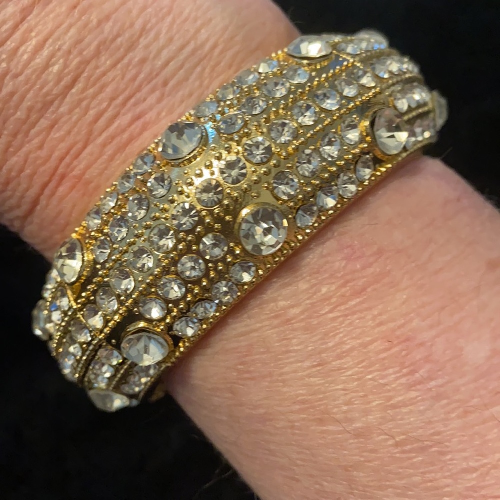 VINTAGE Super Sparkly Gold Cuff Bracelet - Picture 2 of 4